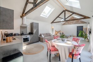 Interior - 1 Bed in Gembling (oc-k42457) (Gembling)