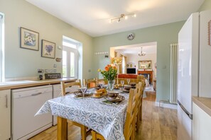 Dining - 4 Bed in Bacton (oc-w42635) (Bacton)