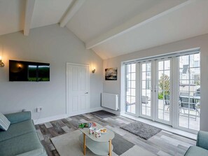 TV - 3 Bed in Aberdyfi (oc-dy025) (Aberdovey)