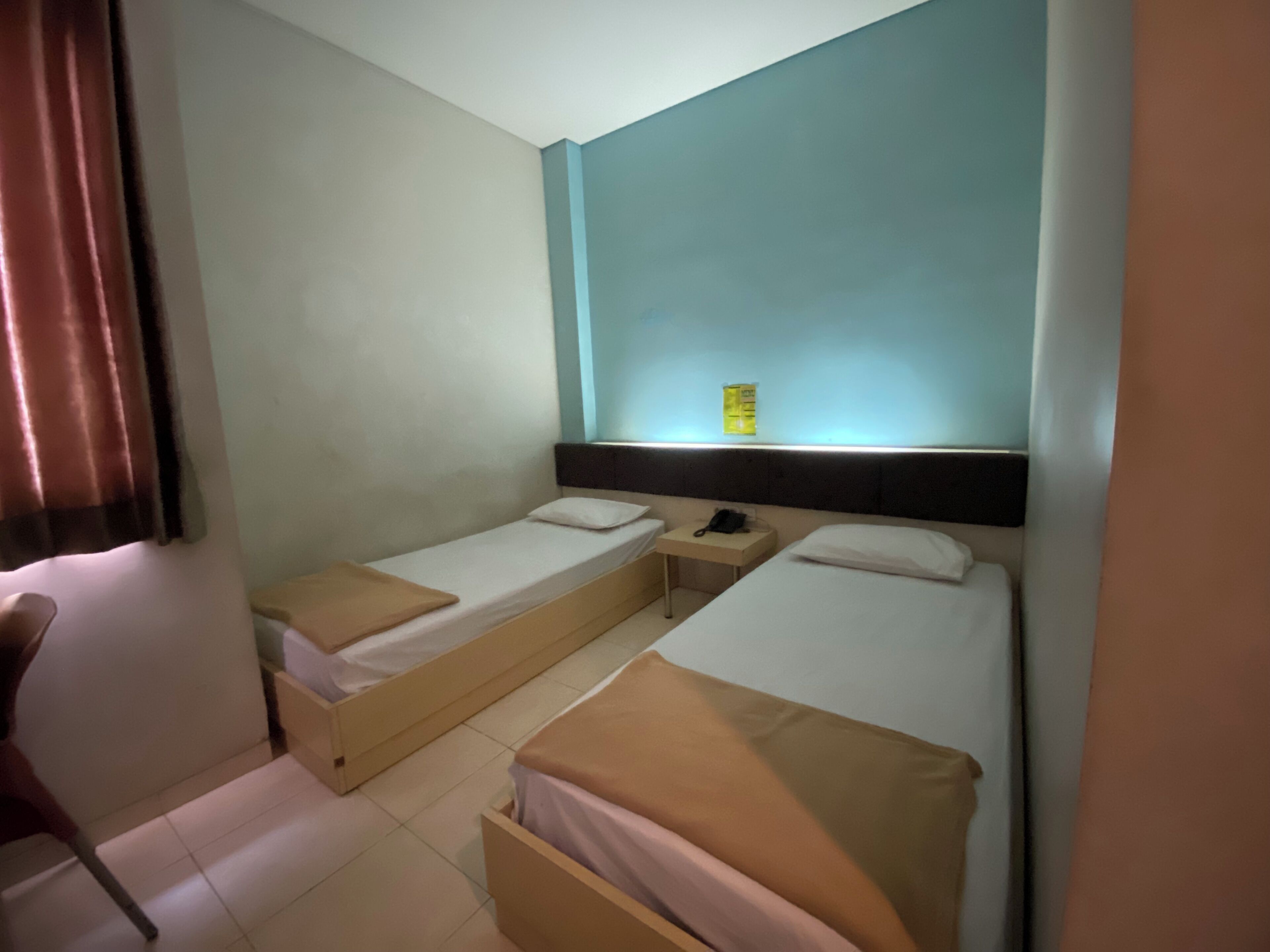 Standard Twin Room | Free WiFi