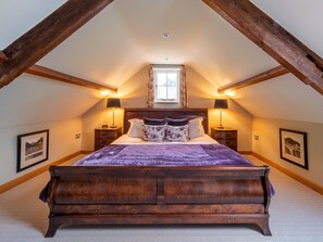Travel cot, free WiFi, bed sheets - 2 Bed in Brecon (oc-42931) (Llanfrynach)