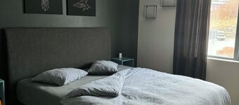 Newer townhouses in a quiet, child-friendly neighborhood close to the ocean