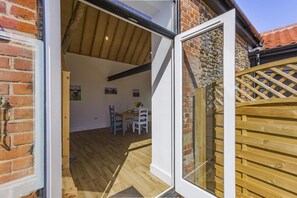 Outdoor dining - 1 Bed in Barrow (oc-b42641) (Barrow)