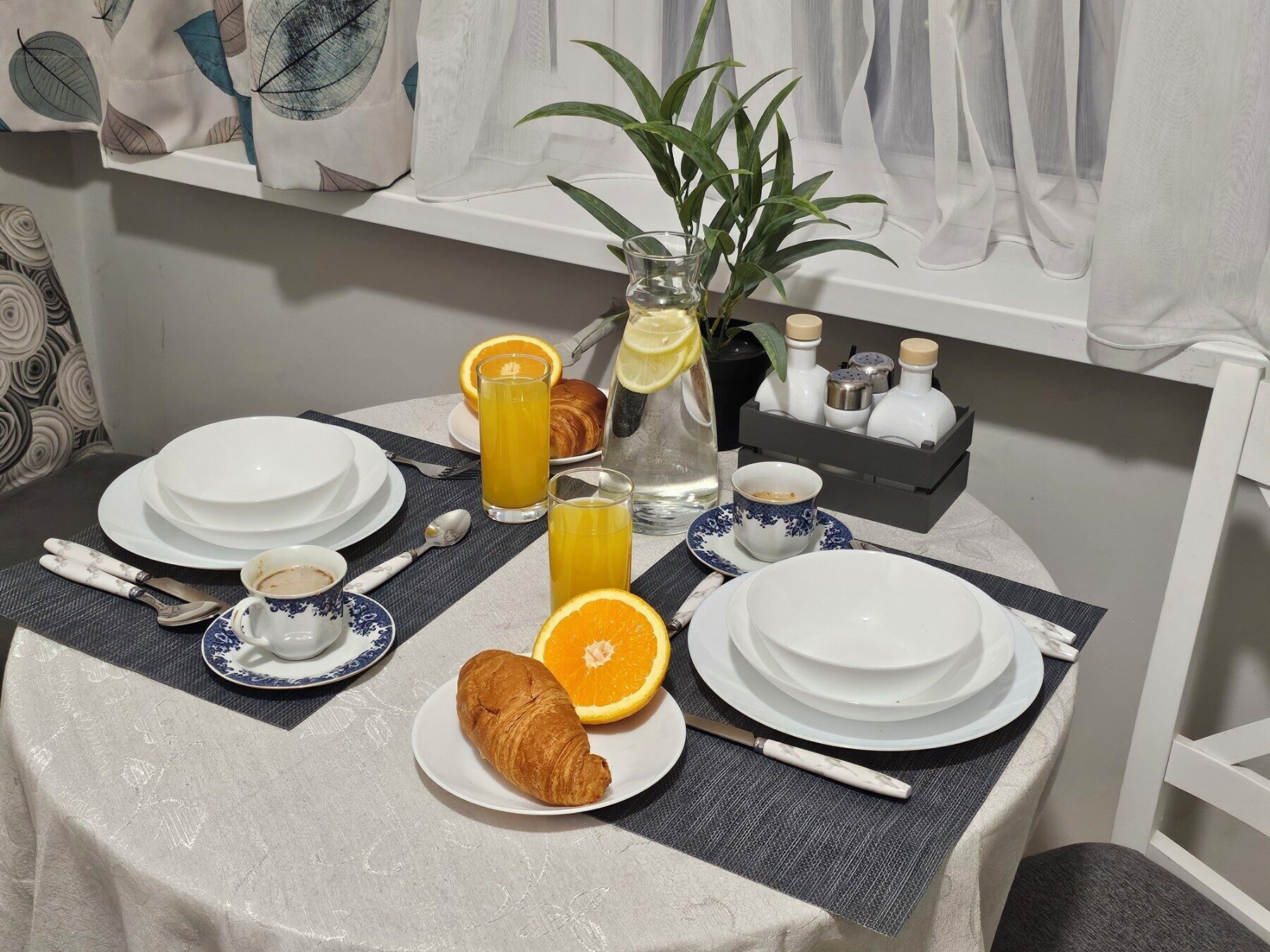 Departamento Deluxe, balcón, vista a la ciudad | Restaurantes