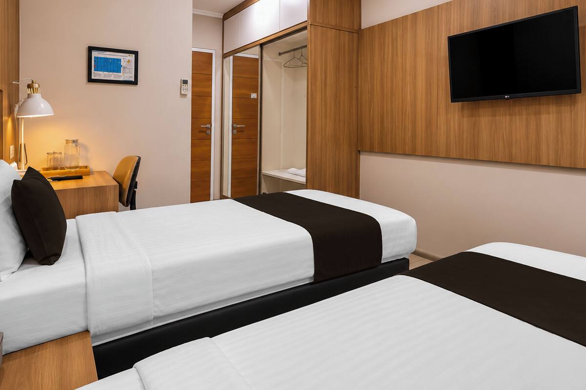 Deluxe Twin Room | Desk, soundproofing, free WiFi, bed sheets