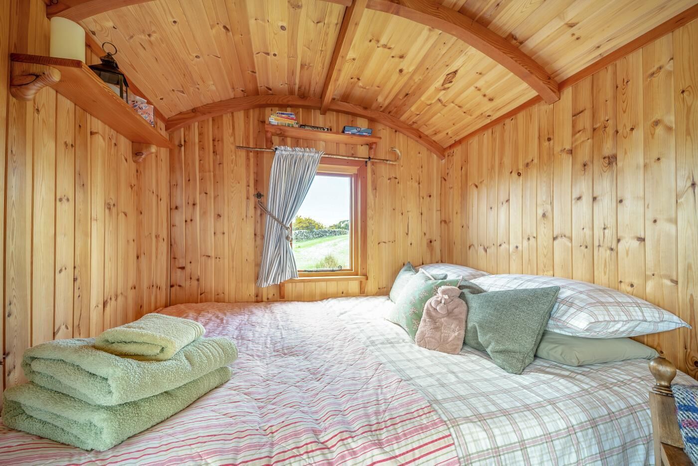 1 Bed In Kirkpatrick Durham (Oc-l42611) - Ayrshire