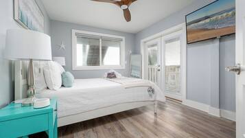 Tabla de planchar con plancha, wifi gratis y ropa de cama