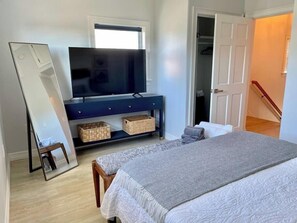 Free WiFi, bed sheets - Be A Nomad | Jacksonville Beach Townhome | 100 Yards to Shore | 2BR | Sleeps 4 (Jacksonville Beach)