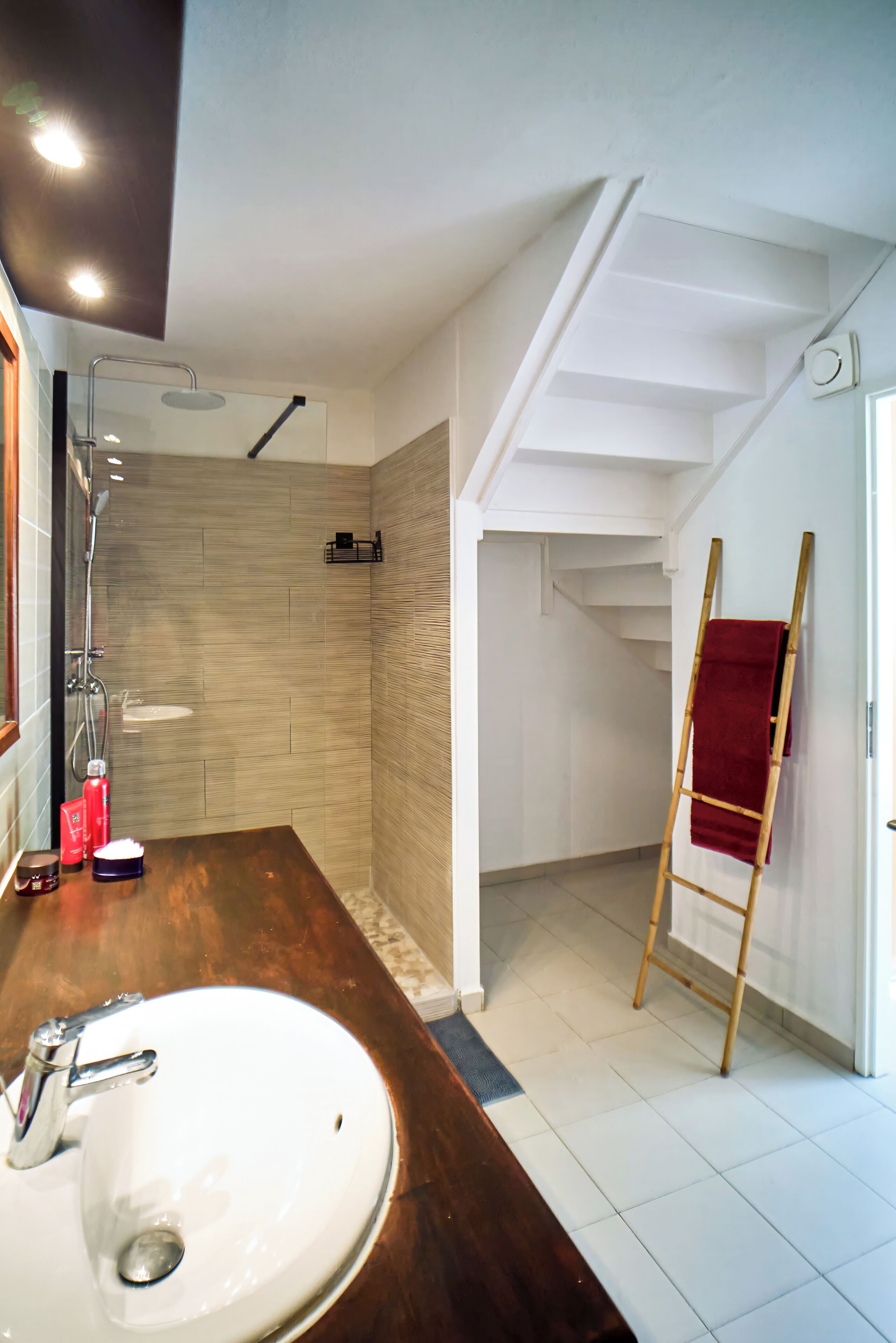 Towels, soap, toilet paper