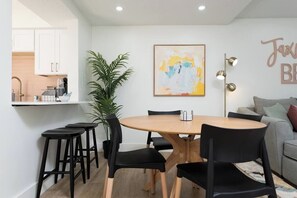 Dining - Be A Nomad | Jacksonville Beach 2BR Near Pier | Free Parking | Washer and Dryer (Jacksonville Beach)