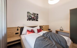 Room - Vrbo Property (Trentino-Alto Adige)