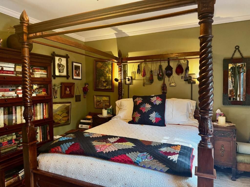 Egyptian cotton sheets, premium bedding, down comforters