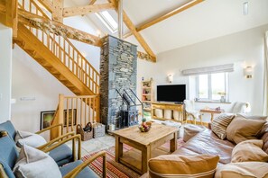 TV, fireplace - 2 Bed in Ravenstonedale (oc-h42732) (Ravenstonedale)