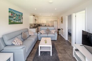 TV - 2 Bed in Millendreath (oc-o42698) (Millendreath)