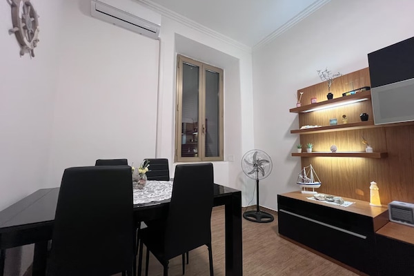Apartment | Dining