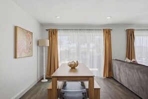 Interior - Be A Nomad | Beachside 2BR Apartment | Steps to Ocean | Jax Beach (Jacksonville Beach)