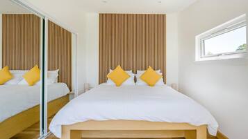 1 bedroom, iron/ironing board, travel crib, WiFi (free)
