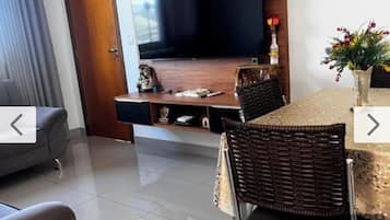 Comfort Apartment, City View | Interior
