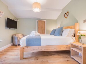 Travel cot, free WiFi, bed sheets - 3 Bed in Ambleside (oc-sz541) (Grasmere)