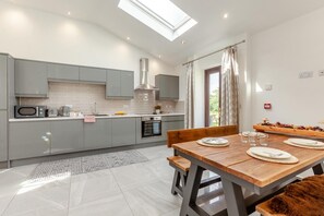 Dining - 1 Bed in Mynyddislwyn (oc-d44712) (Cwmfelinfach)