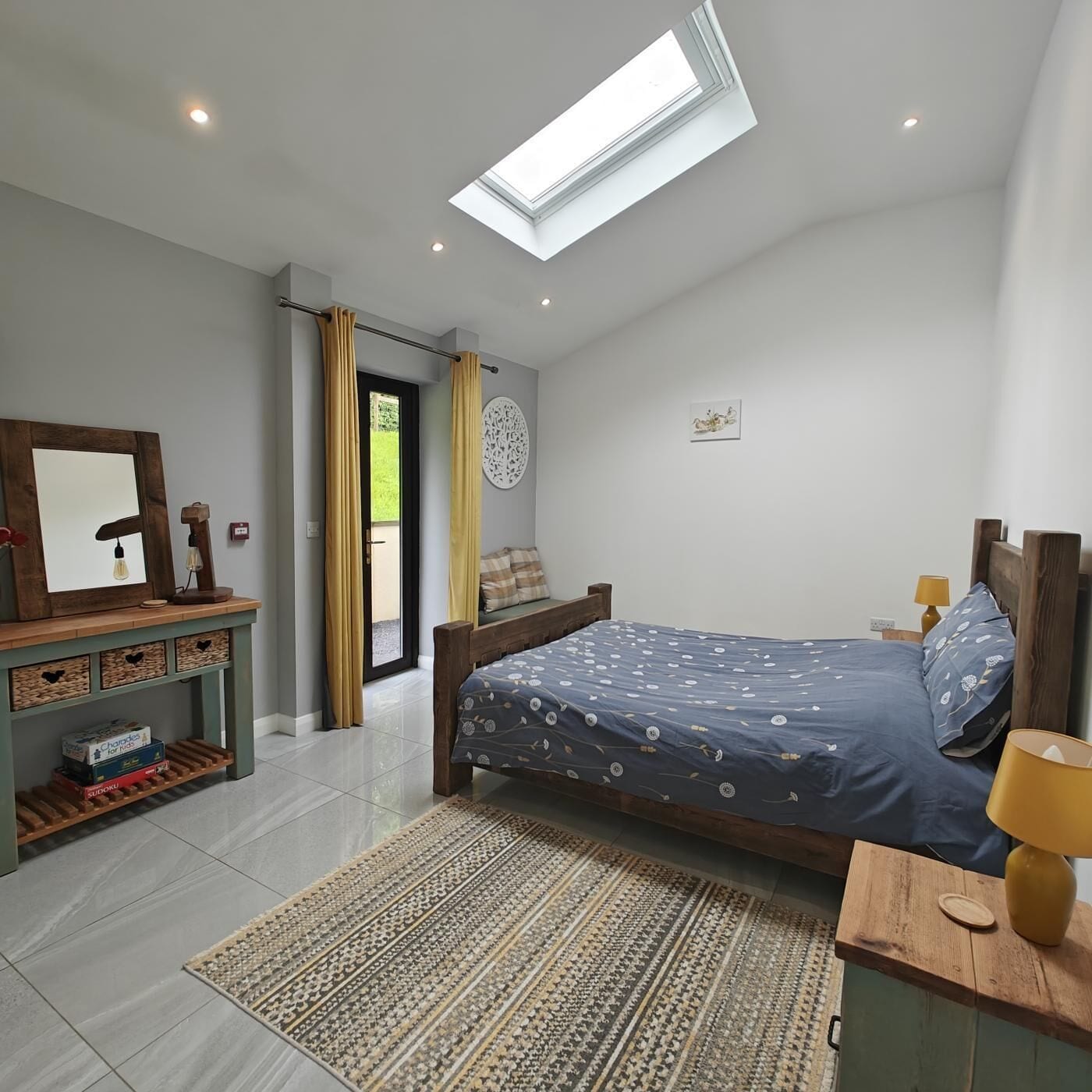 1 bedroom, iron/ironing board, travel cot, free WiFi