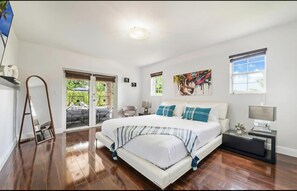 4 habitaciones y caja de seguridad en la habitación 