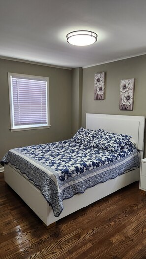 2 Schlafzimmer, Bügeleisen/Bügelbrett, WLAN