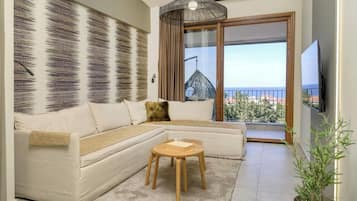 Suite ejecutiva, vistas al mar | Caja fuerte, cortinas opacas, sistema de insonorización