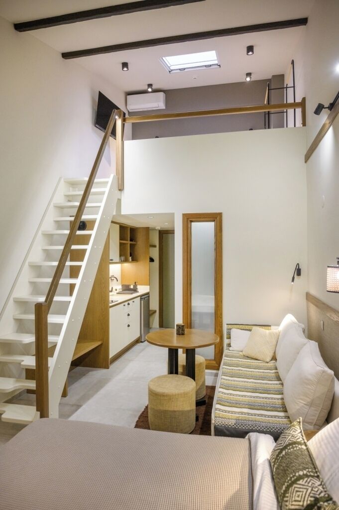 Loft Premium, pemandangan taman | Brankas, tirai kedap cahaya, kedap suara, dan setrika/meja setrika