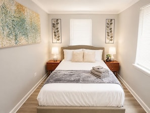 5 bedrooms, WiFi - Spacious 5BD 2BA Home Close To Oakbrook (Westmont)