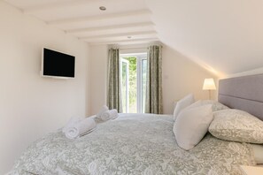 Iron/ironing board, free WiFi, bed sheets - 2 Bed in Croyde (oc-g44729) (Croyde)