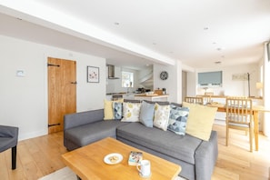 TV - 2 Bed in Croyde (oc-g44729) (Croyde)