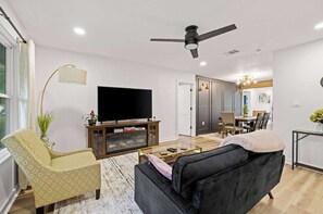 TV, fireplace - Furnished Austin Home | Sleeps 8 + Pool Table (Austin)