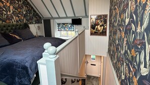 1 多间卧室、熨斗/熨衣板、免费 WiFi、床单