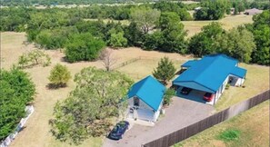 Exterior - Country Getaway - 20 min to Dallas - Sunset views (Forney)