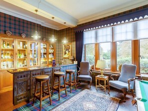 Bar (in der Unterkunft)