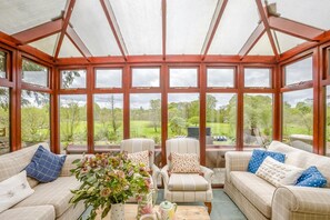 Interior - 3 Bed in Lintrathen (oc-w42585) (Lintrathen)