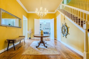 Interior - GuestReady - Doctor's House Terrace (Horta)