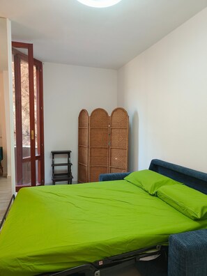 Bed sheets - Apartment 'Casa Aldo' with Mountain View, Shared Pool and Balcony (Teulada)