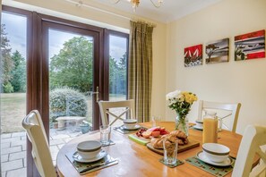 Dining - 4 Bed in Postwick (oc-m42734) (Postwick)