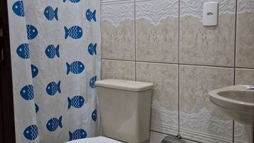 Economy Single Room, Balcony, Garden View | Bathroom | Shower, towels, soap, toilet paper