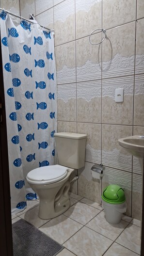 Bathroom - Pousada Martanha  (Porto Belo)
