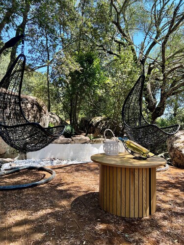 Casa La Liccia is a house nestled in the natural surroundings of Gallura.
