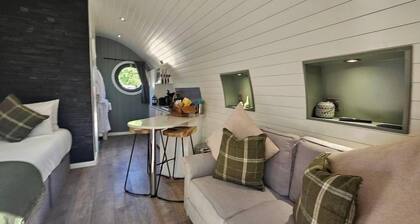 1 Bed in Hanworth (oc-h43286)