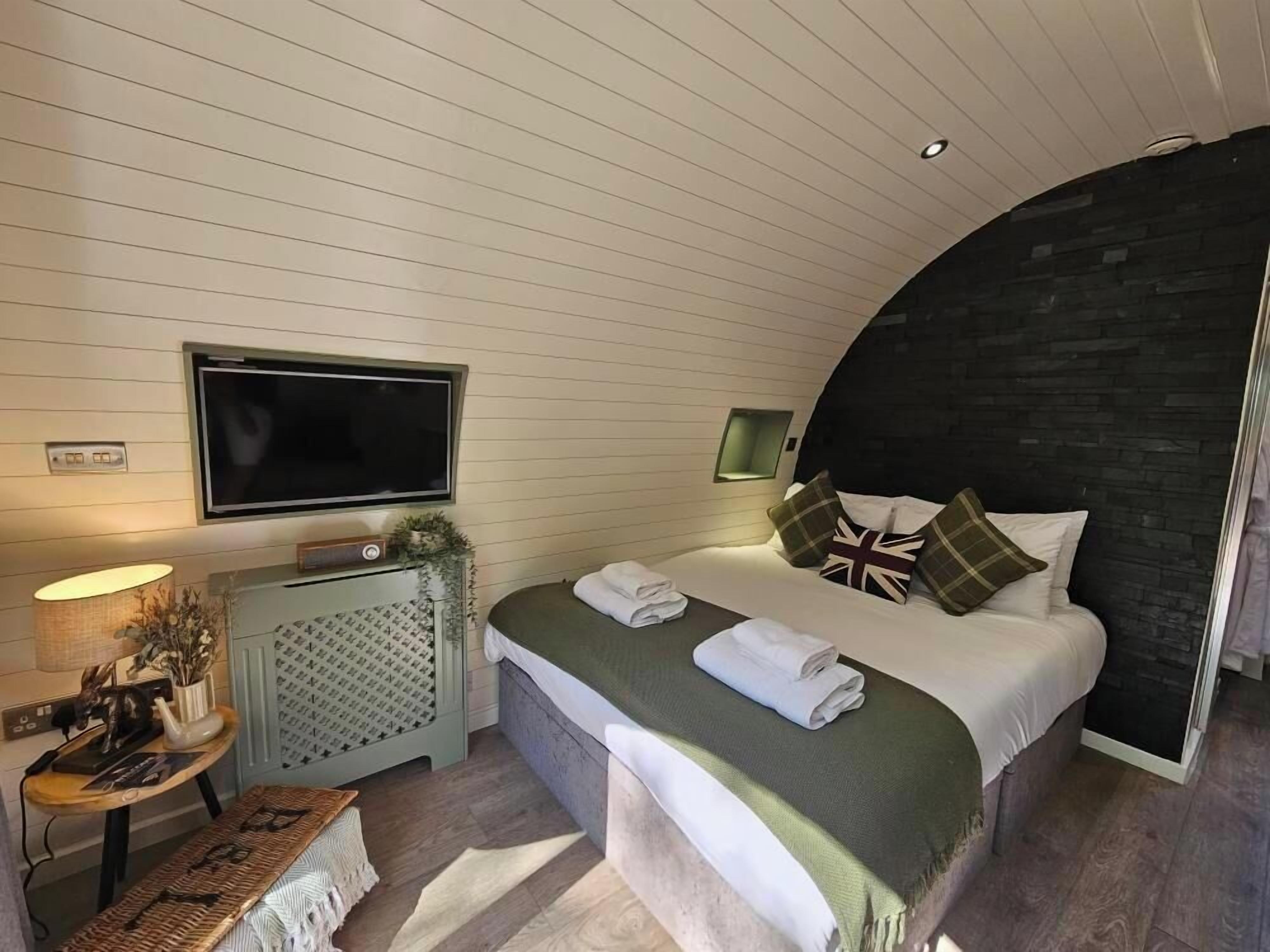 1 chambre, fer et planche à repasser, Wi-Fi gratuit, draps fournis