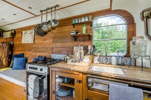 Microwave, oven, cookware/dishes/utensils