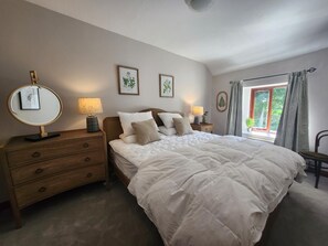 Iron/ironing board, travel cot, free WiFi, bed sheets - 4 Bed in Ambleside (oc-o44833) (Ambleside)