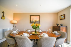 Dining - 2 Bed in Seasalter (oc-h40244) (Seasalter)