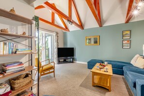 Living area - 3 Bed in Berrier (oc-o44951) (Hutton)