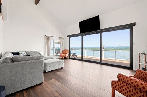 Majestic View Lakehouse Douglas Lake Eagle Views